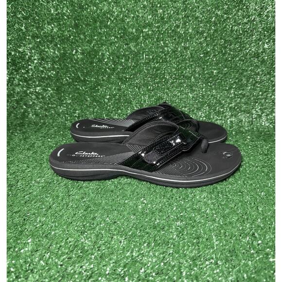 Clarks Cloud Steppers Sandals Womens Size 9 Black Leather Breeze Reyna Flip Flop - Picture 1 of 8